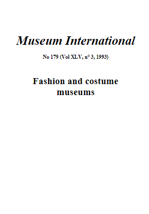 Museum International ; No 179 ; Fashion and costume