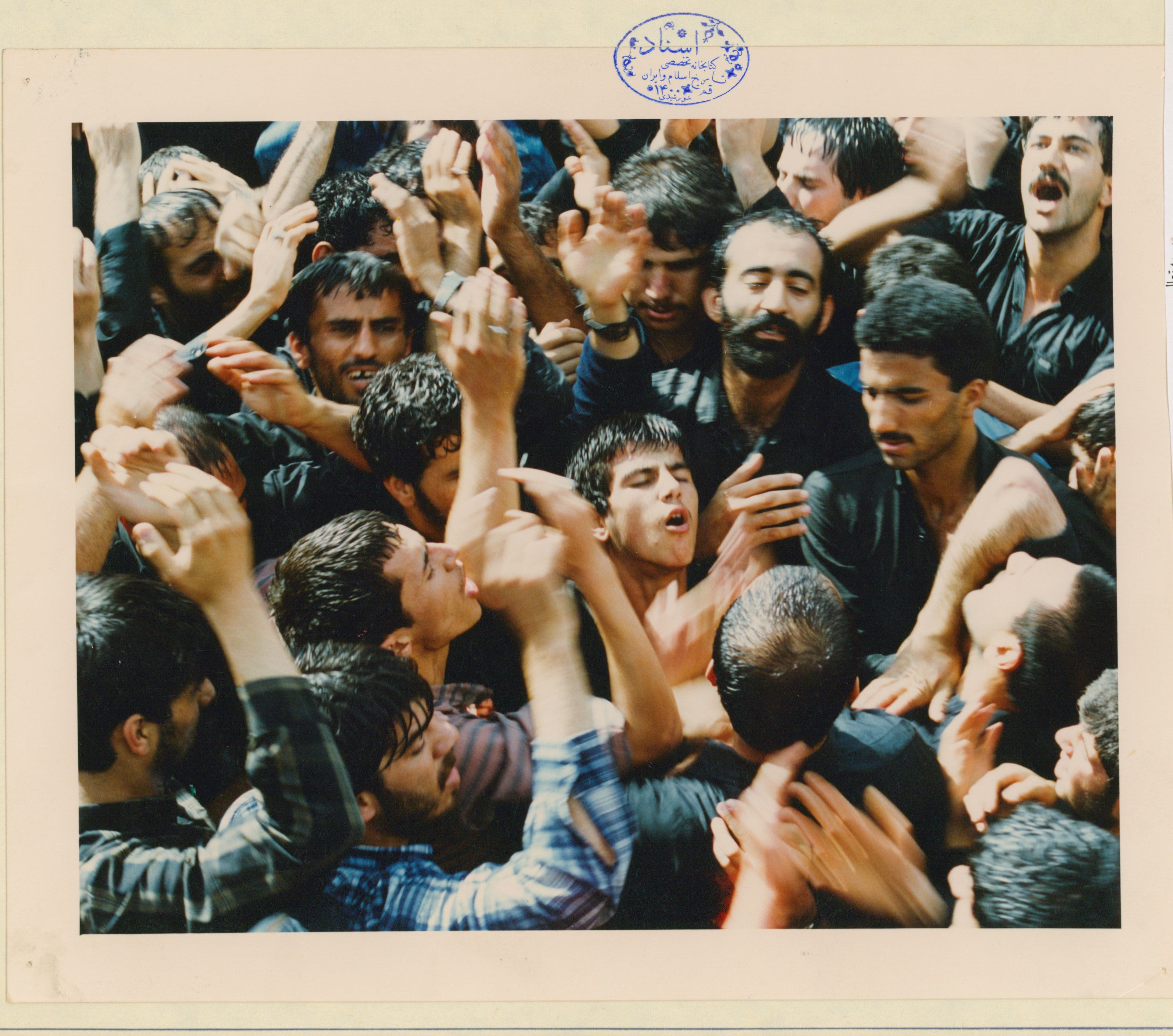 مراسم سوگواری مردم در ارتحال امام خمینی(ره) 